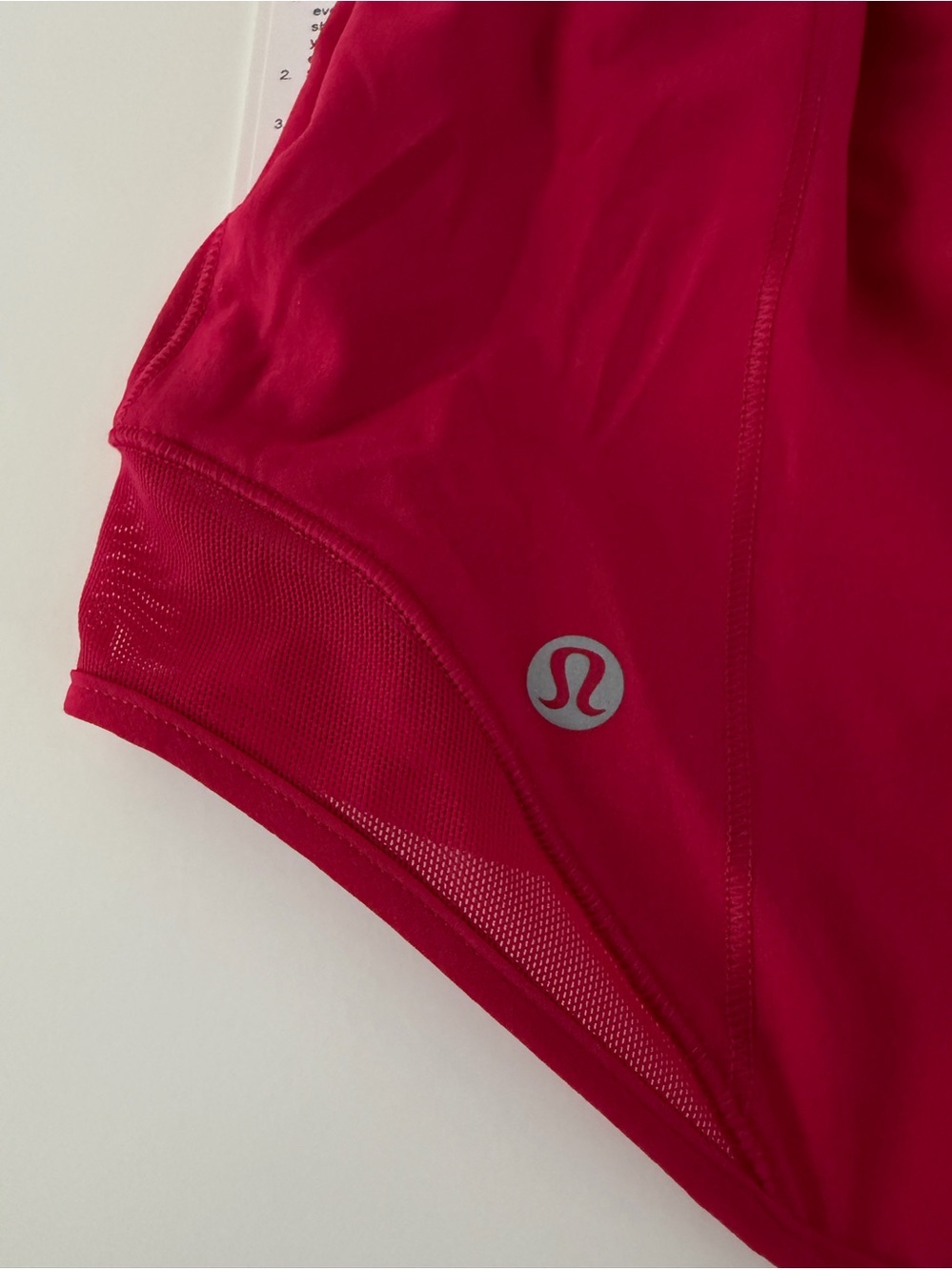 Lululemon - Hotty Hot High Rise Short 2.5” - Size 6 & 10 - NWT - Picture 3 of 7